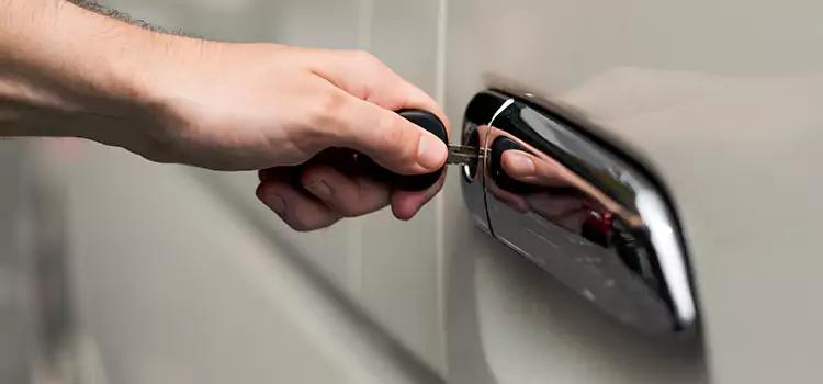 Why Choose Our Auto Locksmith Team in Mankato, MN?